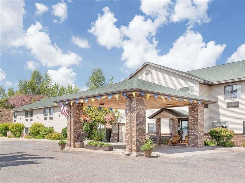 Days Inn By Wyndham Iron Mountain Eksteriør billede