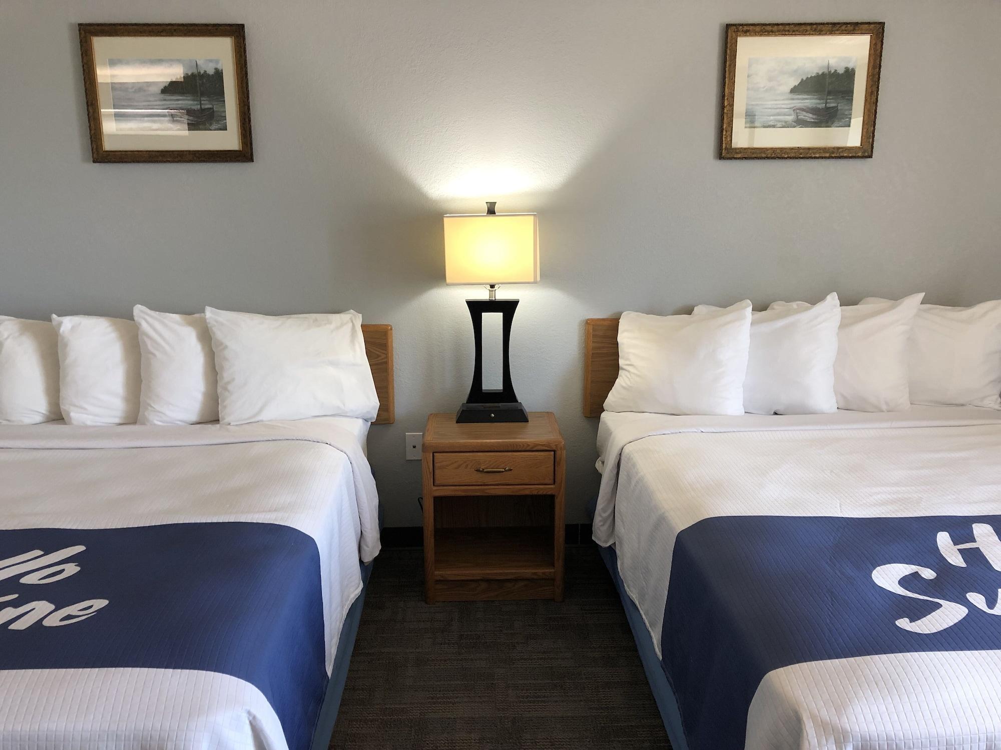 Days Inn By Wyndham Iron Mountain Eksteriør billede